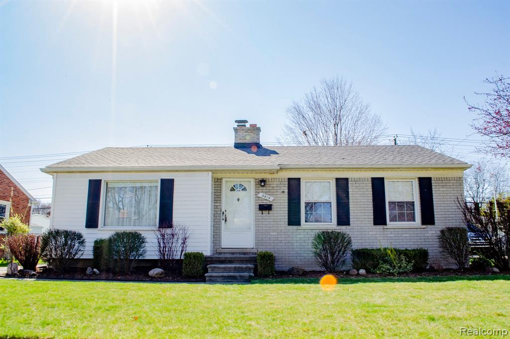 9819 Westmore Street , Livonia, Michigan image 1