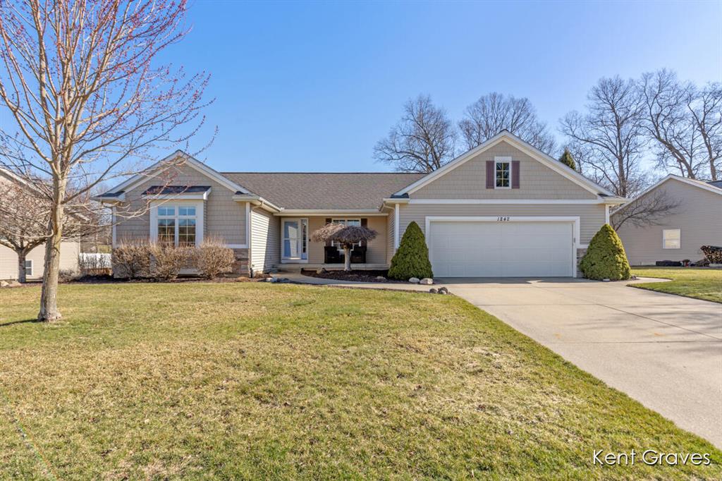 1242 Millwood Drive Ne, Belmont, Michigan image 1
