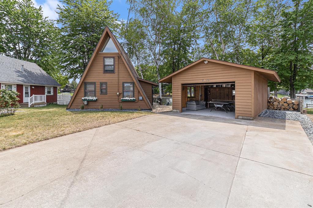1755 White Birch Drive , Mears, Michigan image 1