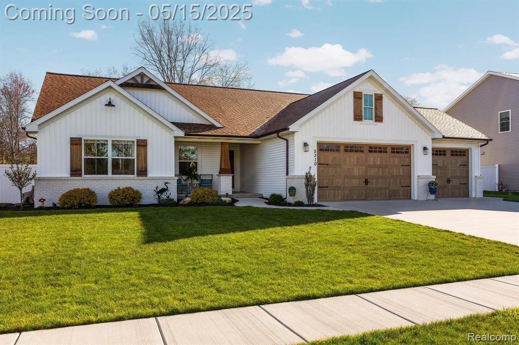 5310 Falcon Way , Midland, Michigan image 1
