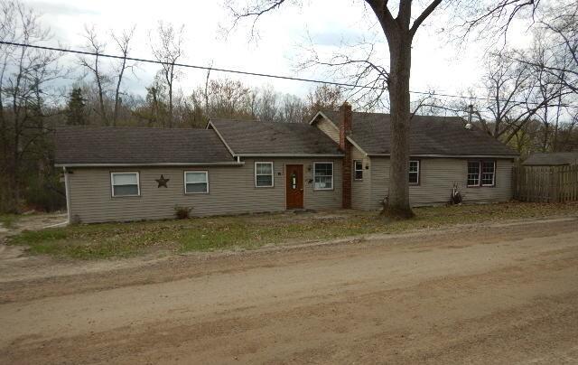 42720 Riggs Road , Belleville, Michigan image 1