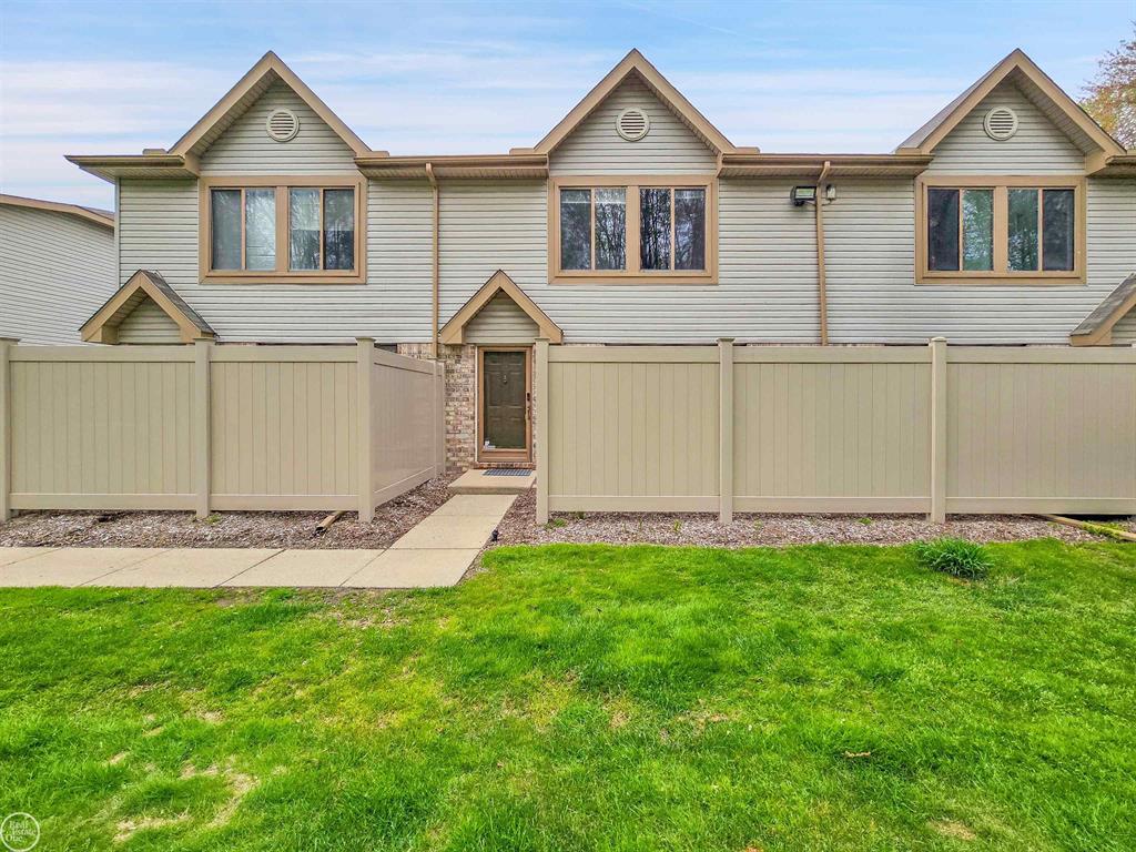 50419 S Bay Run Street , Chesterfield, Michigan image 1