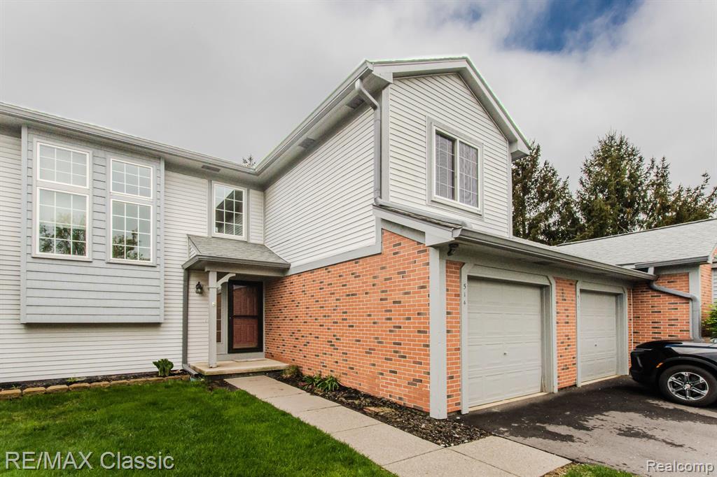 514 Winwood Circle , Walled Lake, Michigan image 1
