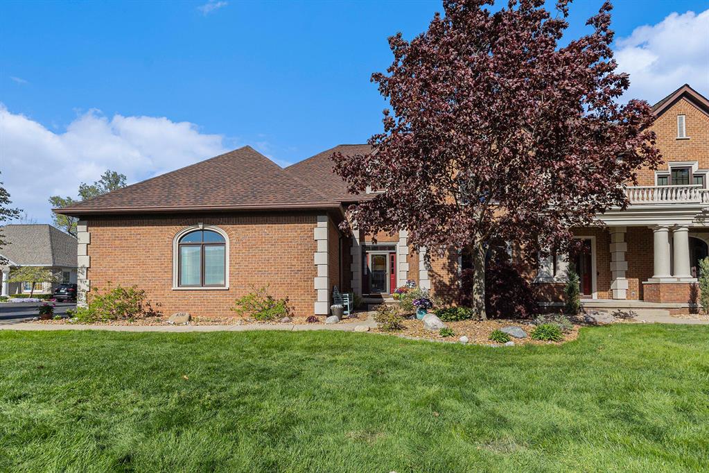 8382 Wallinwood Springs Drive  #70, Jenison, Michigan image 1