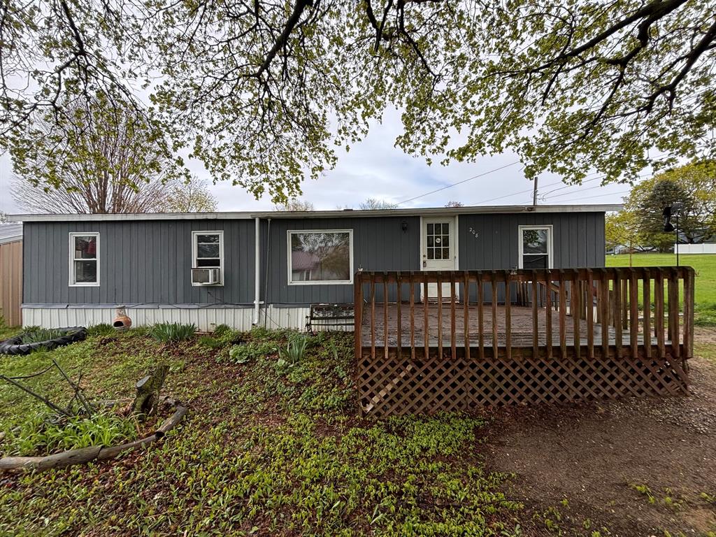 208 Clark Street , Lakeview, Michigan image 1