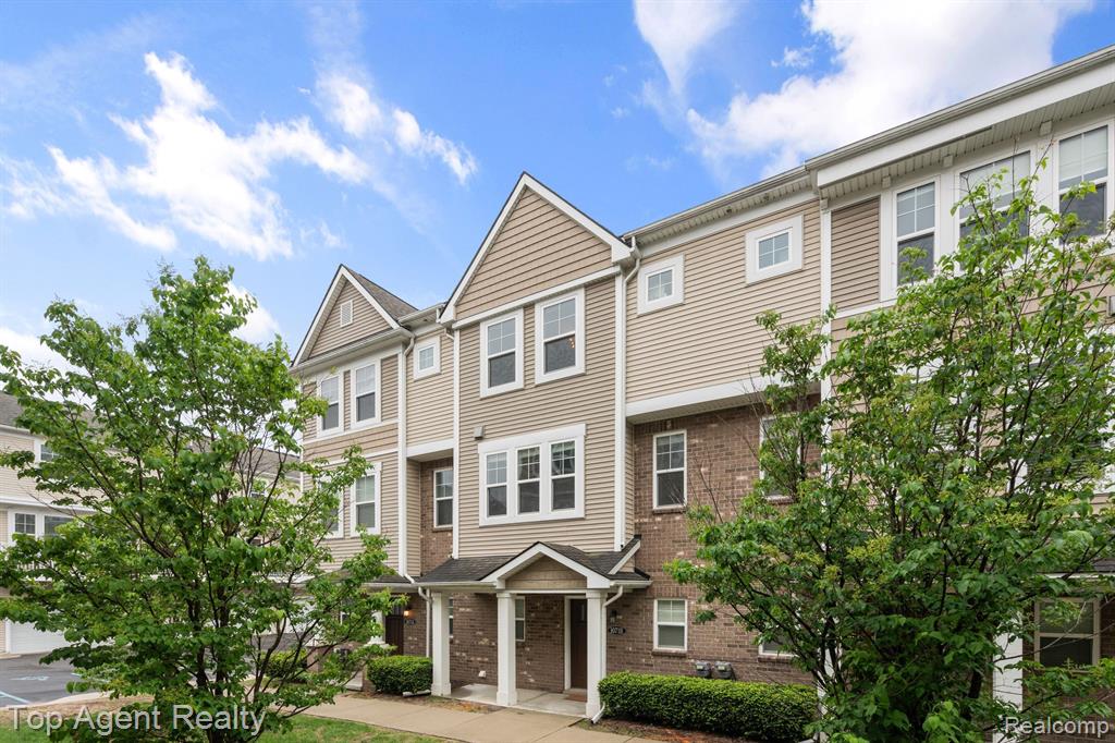 1071 N Sherman Drive  #B, Royal Oak, Michigan image 1