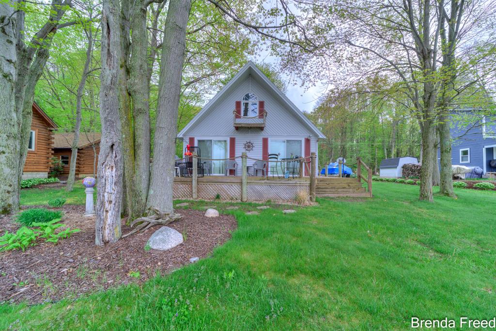 2551 Mayo Drive , Fremont, Michigan image 1