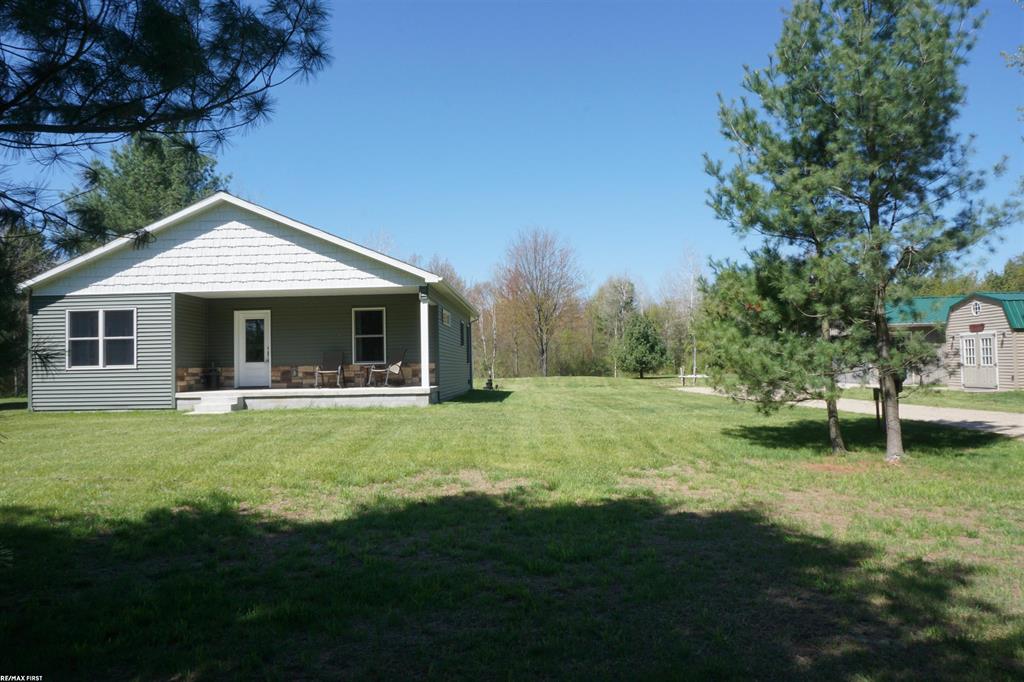 2138 Long Road , Beaverton, Michigan image 1