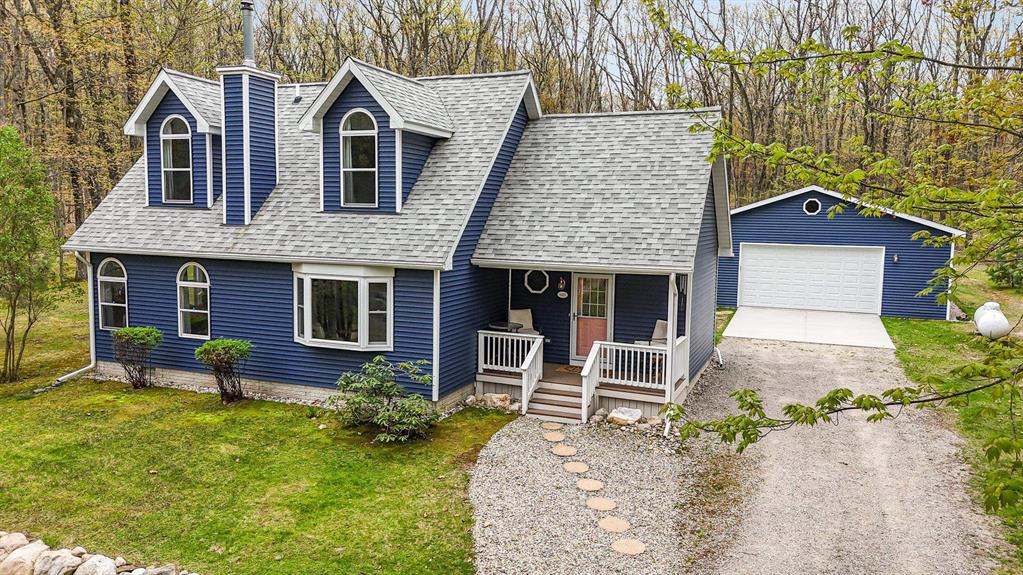 4480 Mockingbird Circle , Farwell, Michigan image 1