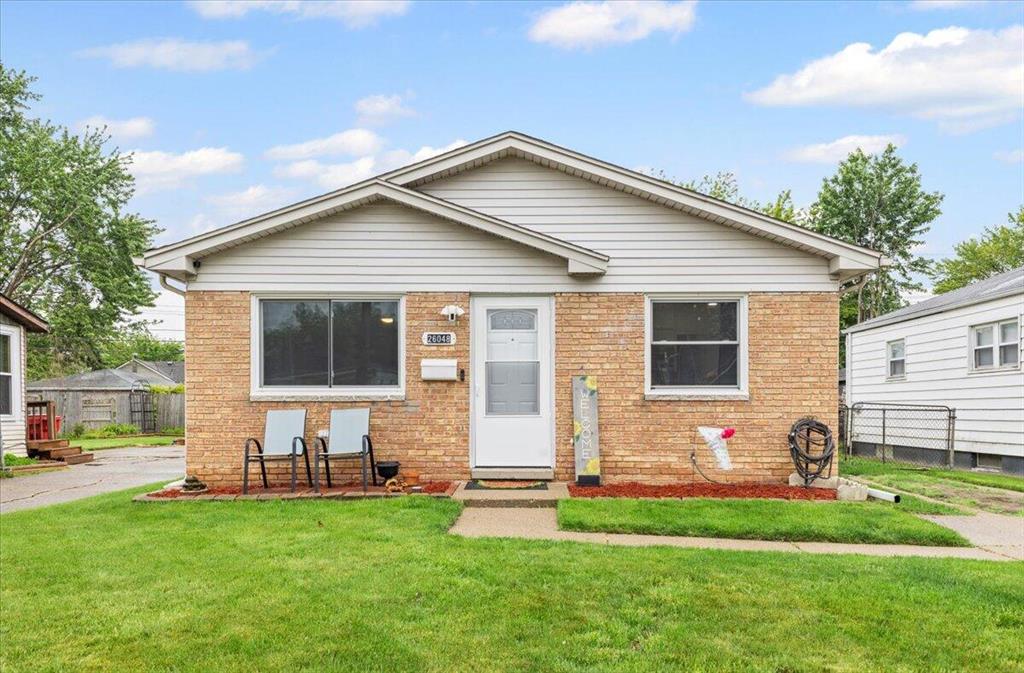 26048 Clancy Street , Roseville, Michigan image 1