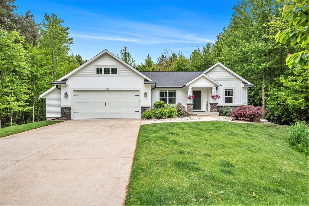 6920 Pinestead Court , Allendale, Michigan image 1