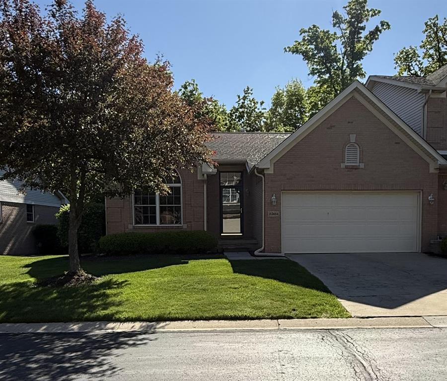 23664 W Lake Circle , Brownstown, Michigan image 1