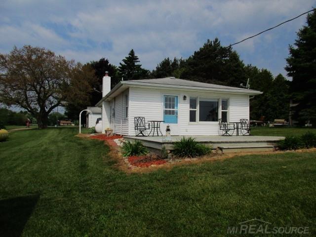 4804 N Lakeshore Road , Deckerville, Michigan image 1