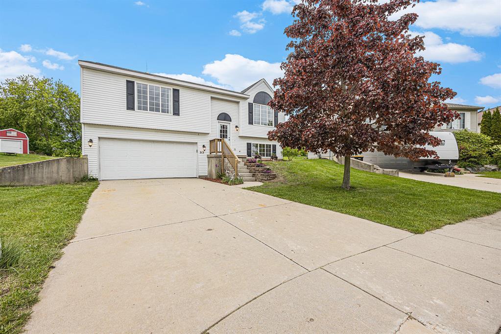 313 Pioneer Trail Ne, Cedar Springs, Michigan image 1