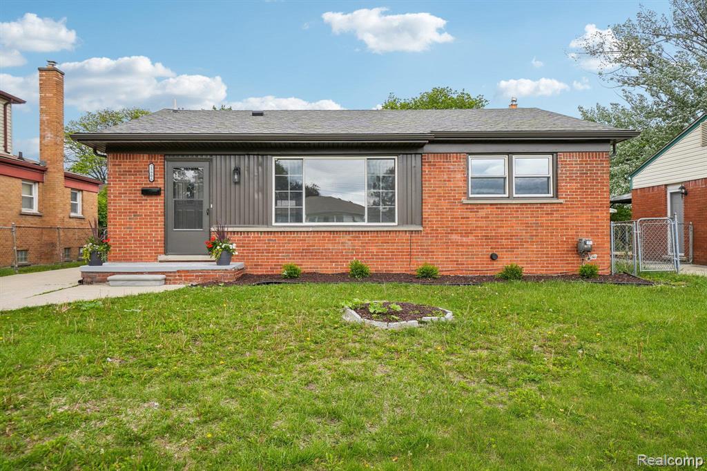 25906 Belleair Street , Roseville, Michigan image 1