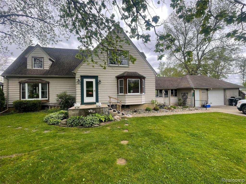 1264 Brabbs Street , Burton, Michigan image 1