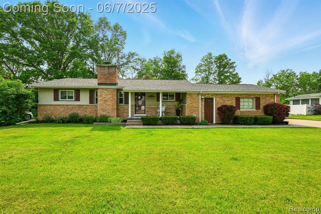 1331 Schafer Drive , Burton, Michigan image 1