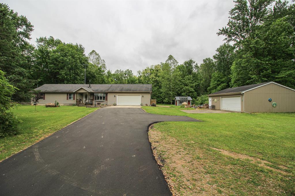 21729 Pinhook Road , Mendon, Michigan image 1