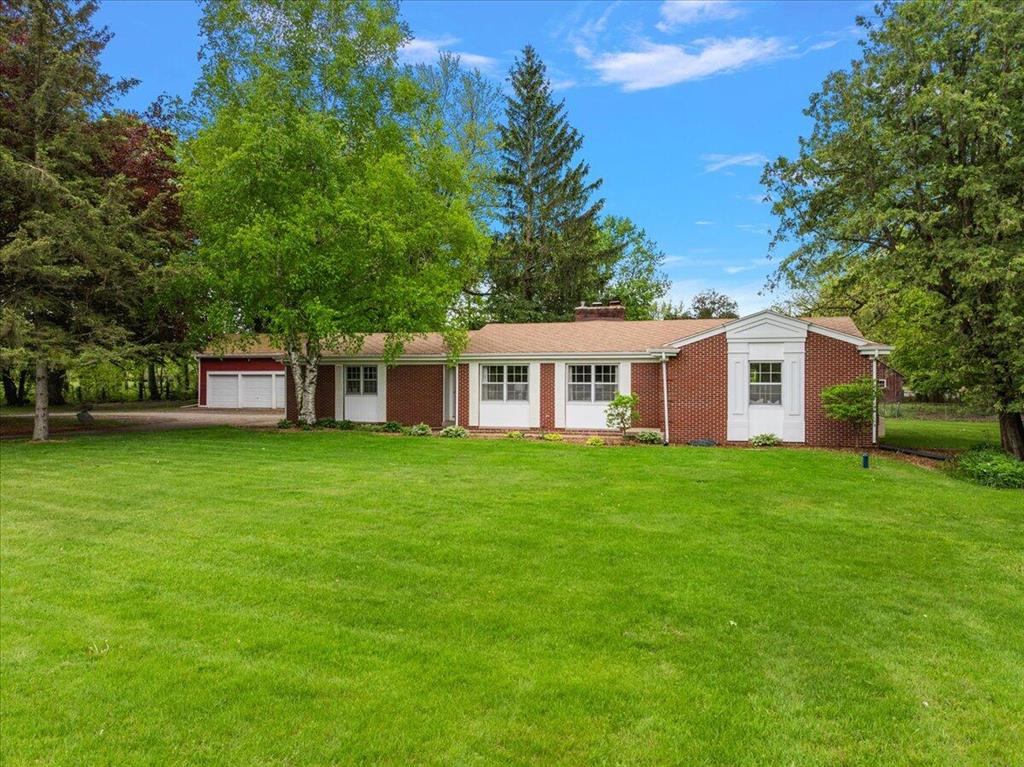 7630 Belding Road Ne, Rockford, Michigan image 1