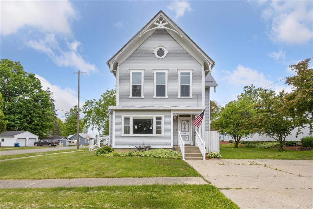 501 N Lincoln Street , Stanton, Michigan image 1