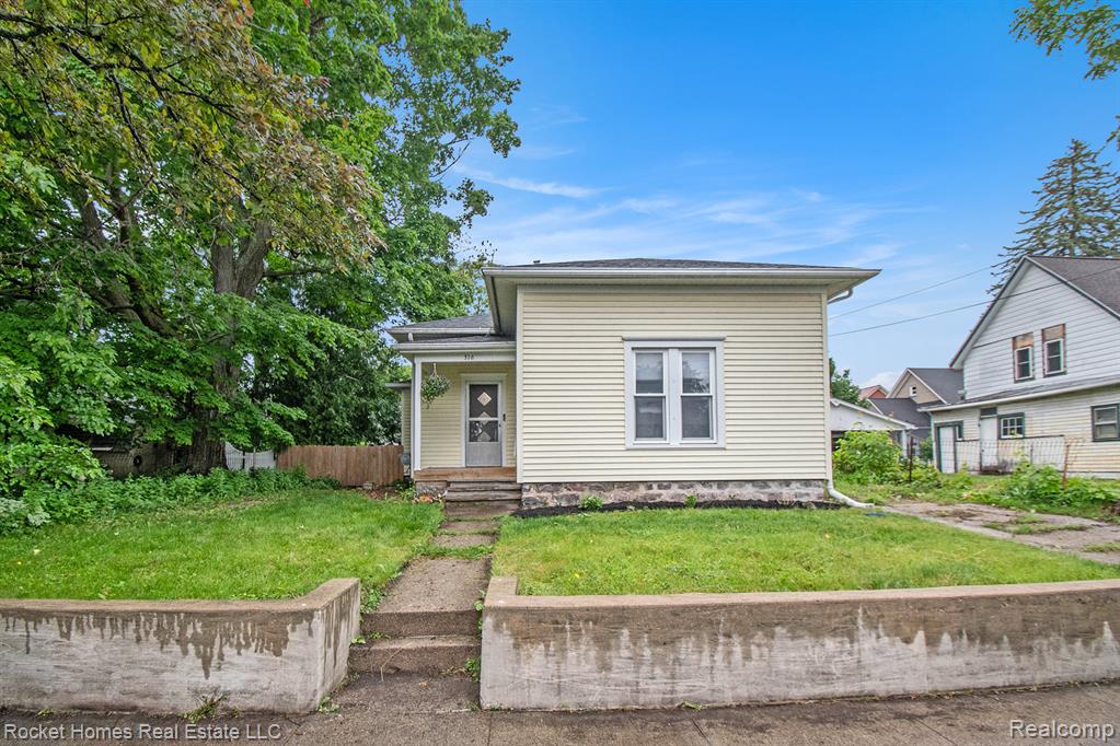 316 Harrison Street , Grand Ledge, Michigan image 1
