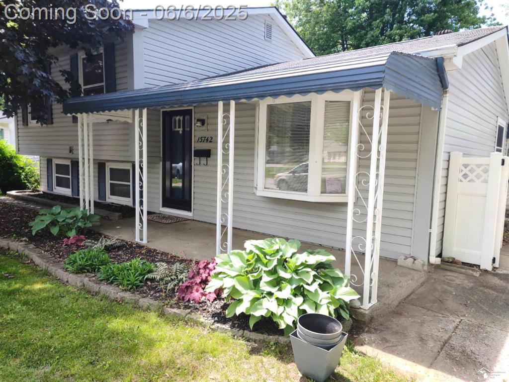 15742 Woodmont St Street , Romulus, Michigan image 1