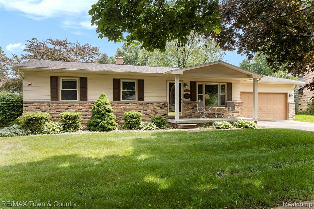 517 Autumn Drive , Flushing, Michigan image 1