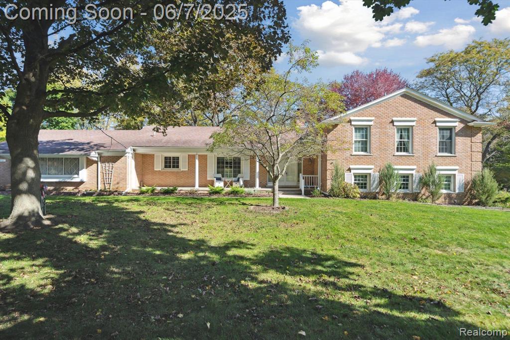 30146 Pondsview Drive , Franklin, Michigan image 1