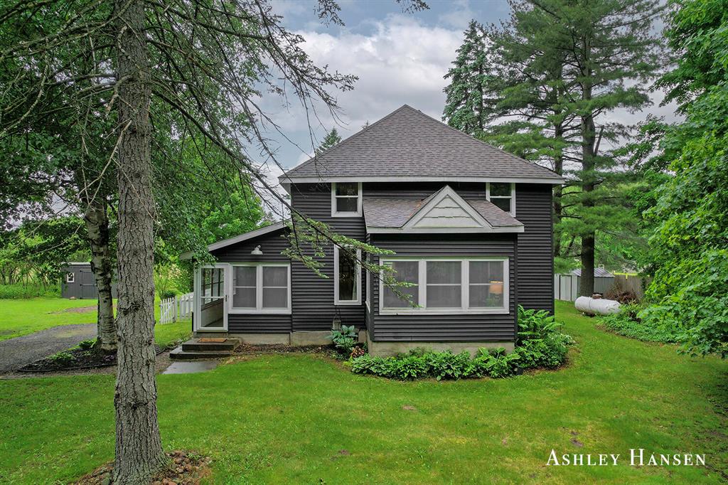 12577 Redmond Avenue Ne, Cedar Springs, Michigan image 1