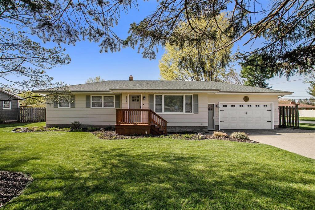 1802 S Donna Drive , Stevensville, Michigan image 1