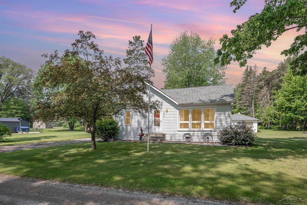 3077 Edson Street , Coleman, Michigan image 1