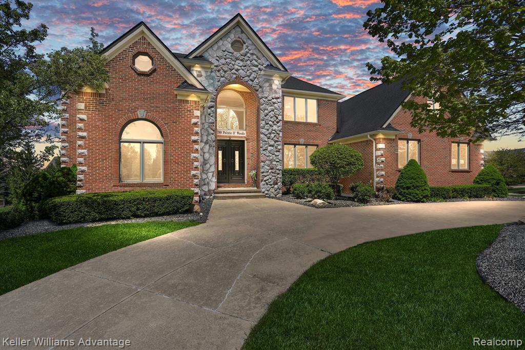 23790 Point O Woods Court , South Lyon, Michigan image 1