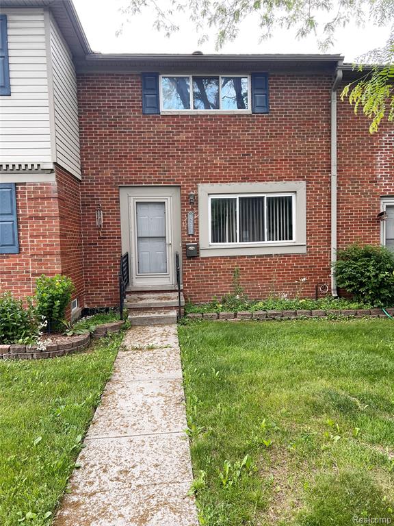 25731 Salem Court  #63, Roseville, Michigan image 1