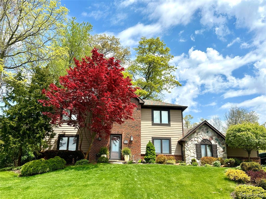 85 Overlake Drive , Lake Orion, Michigan image 1
