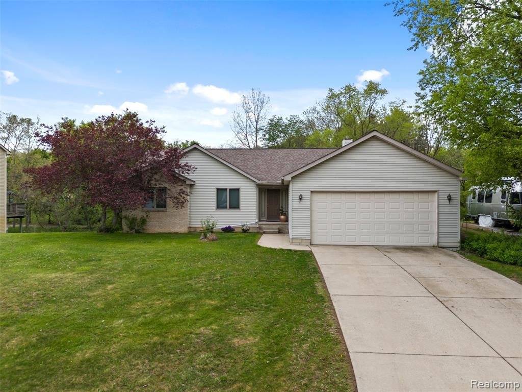 815 Esther Drive , Lake Orion, Michigan image 1