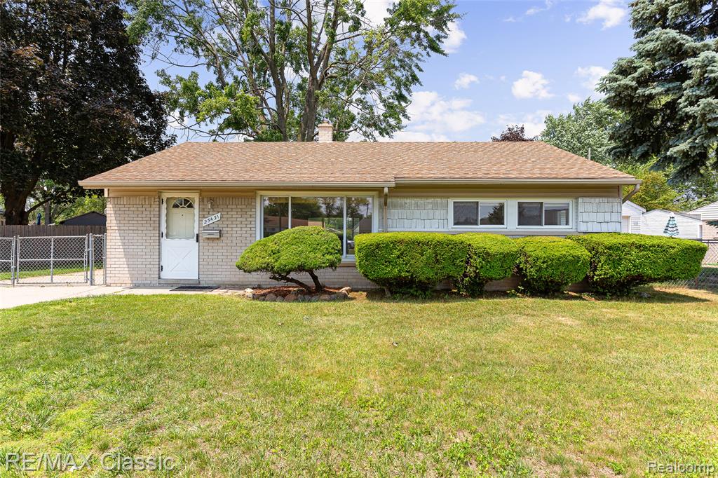 25431 Miracle Drive , Madison Heights, Michigan image 1