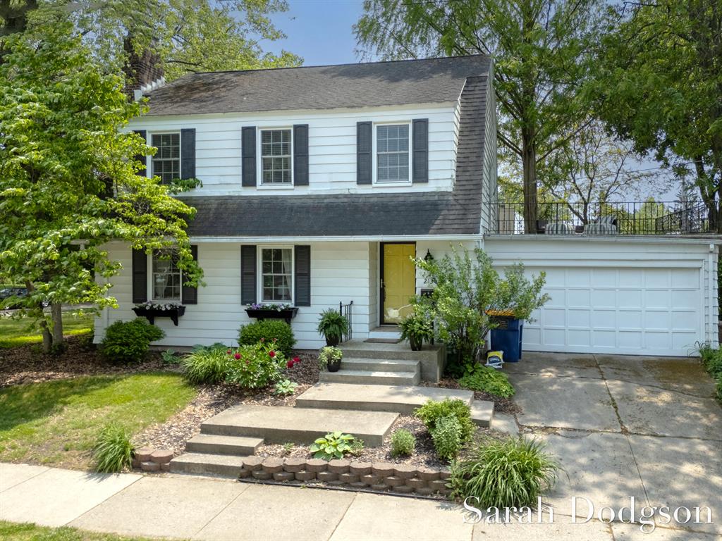 2130 Argentina Drive Se, East Grand Rapids, Michigan image 1