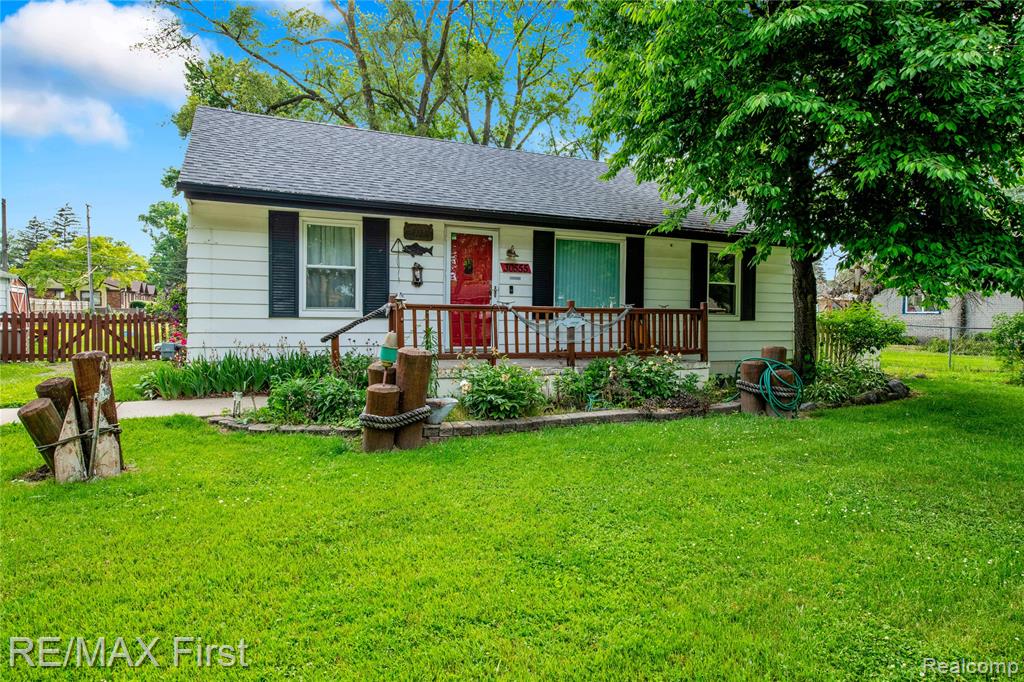 30555 Park Street , Roseville, Michigan image 1