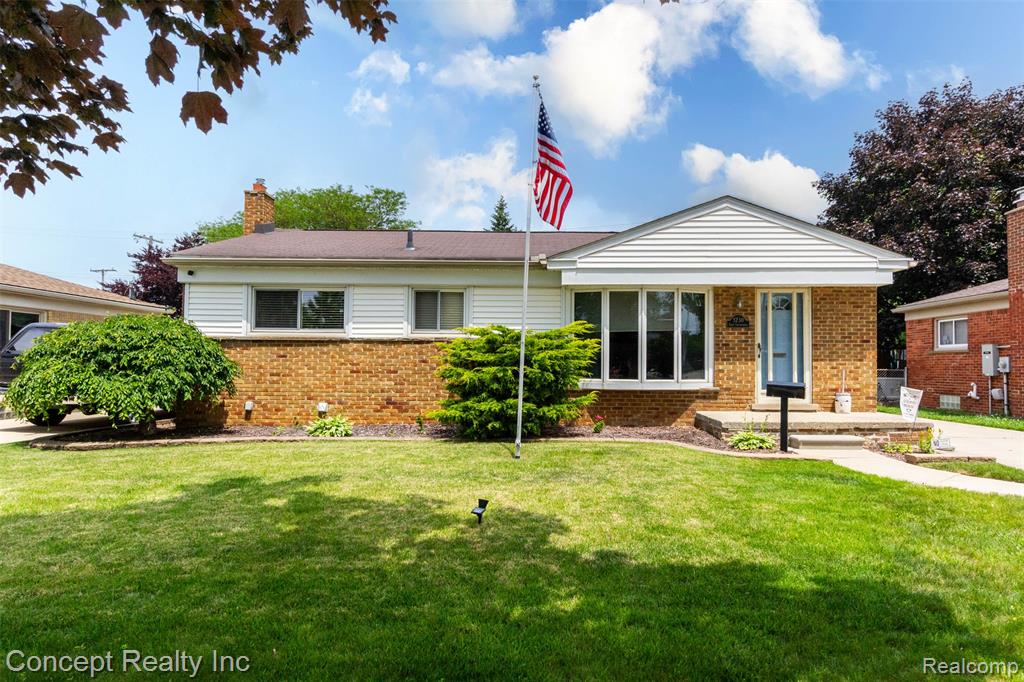 3730 N Longmeadow Road , Trenton, Michigan image 1