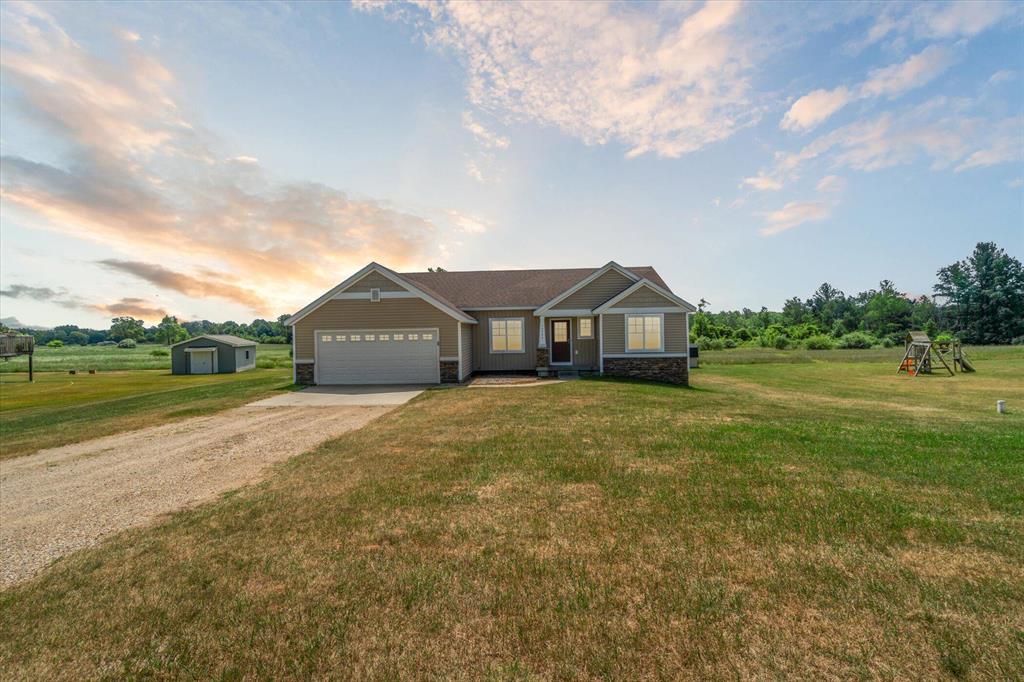 14704 Crescent Meadows Drive , Cedar Springs, Michigan image 1