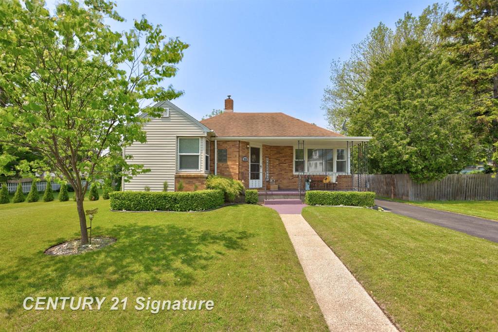 2016 Michigan Avenue , Bay City, Michigan image 1