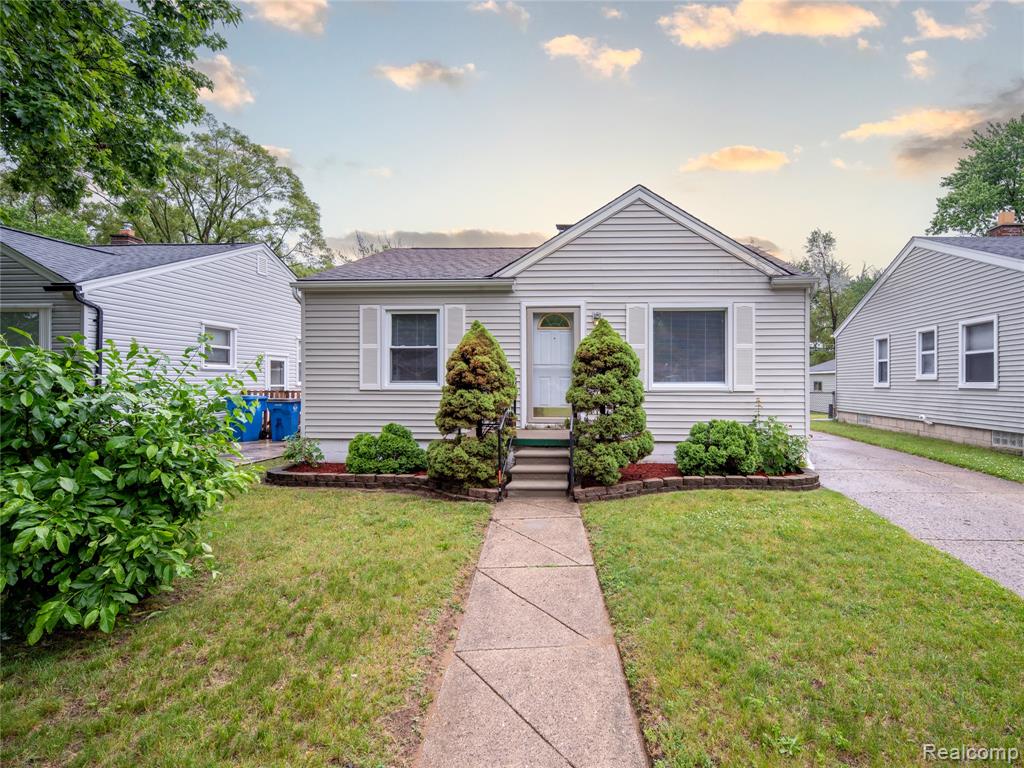 25457 Andover Drive , Dearborn Heights, Michigan image 1