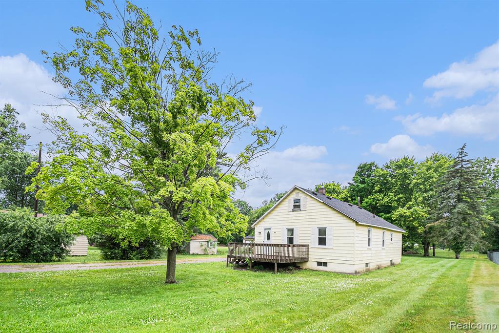 1106 S Vassar Road , Burton, Michigan image 1