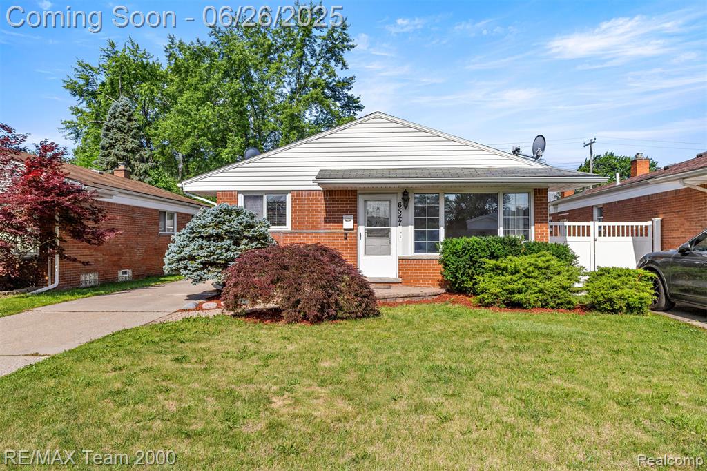 6547 Colonial Street , Dearborn Heights, Michigan image 1
