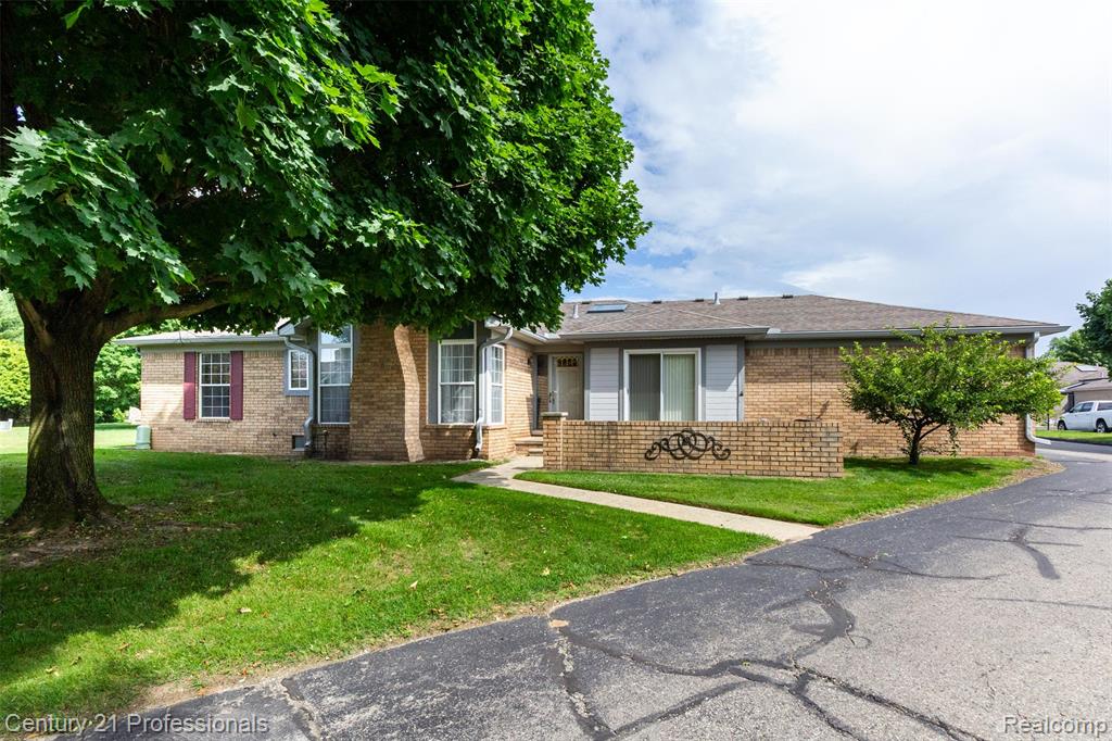 48726 Sturgis Court , Shelby Twp, Michigan image 1