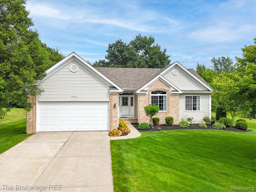 4435 Great Oaks Drive , Grand Blanc, Michigan image 1