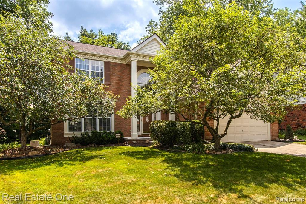 234 Grosvenor Drive , Rochester Hills, Michigan image 1