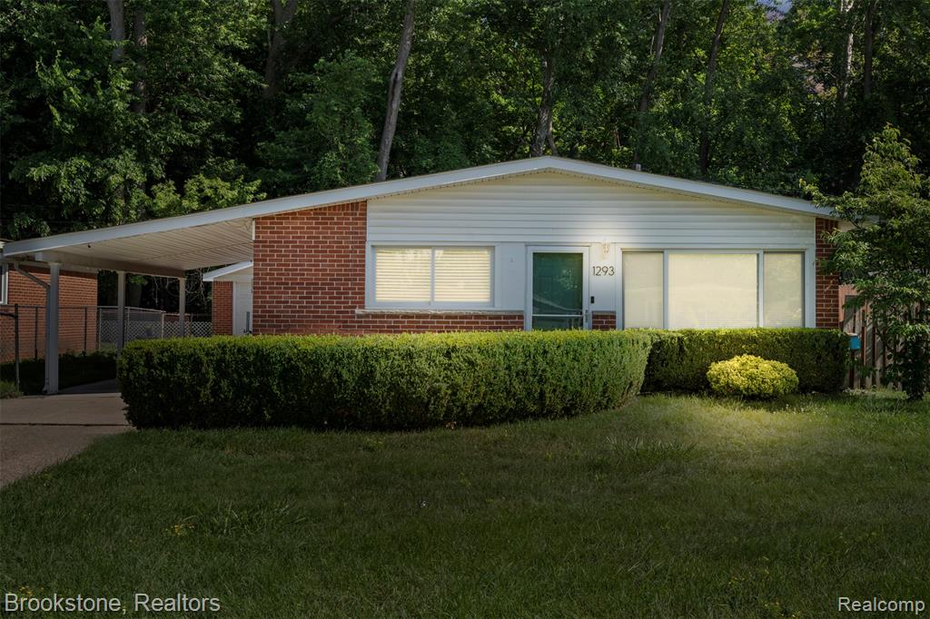 1293 Moulin Avenue , Madison Heights, Michigan image 1