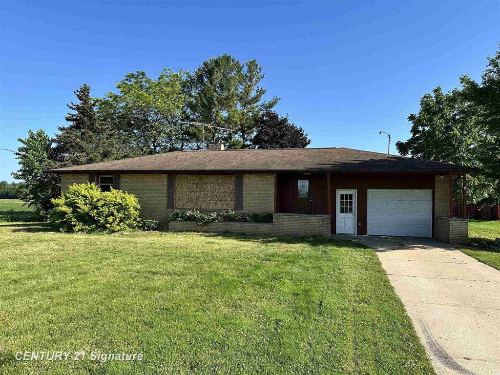 11420 E Denver Road , Coleman, Michigan image 1