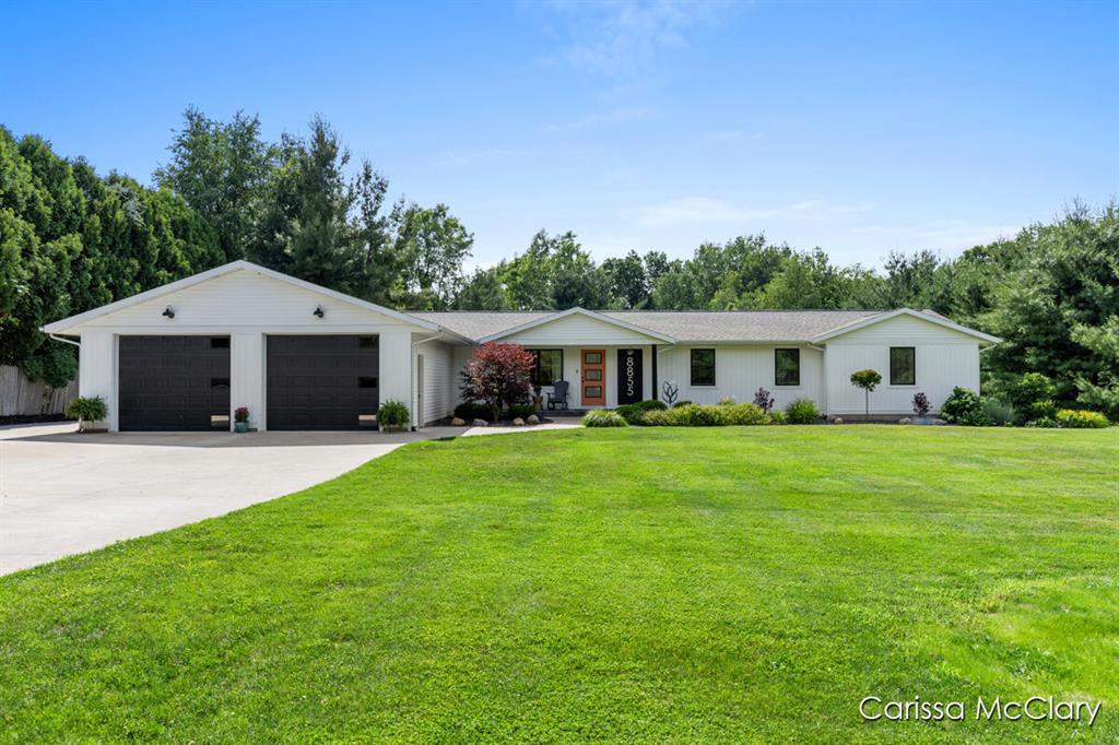 8855 Myers Lake Avenue Ne, Rockford, Michigan image 1